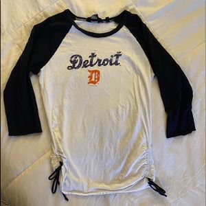 Women’s baseball Detroit Tigers shirt L